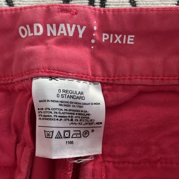 Old Navy Pixie shorts - Picture 2 of 3